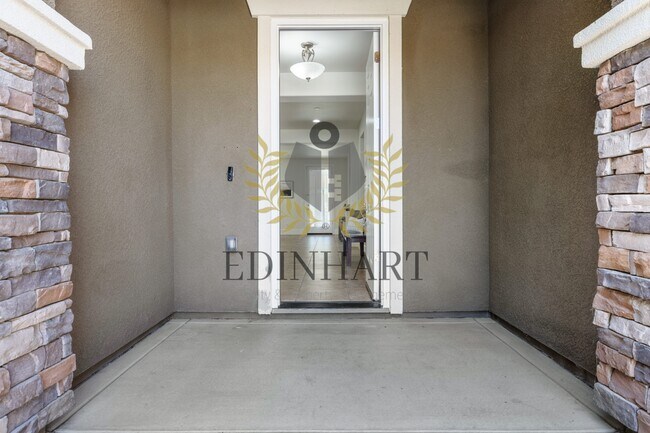 Building Photo - 1632 N Broadbent Ln