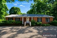 Building Photo - 921 Blue Ridge Dr