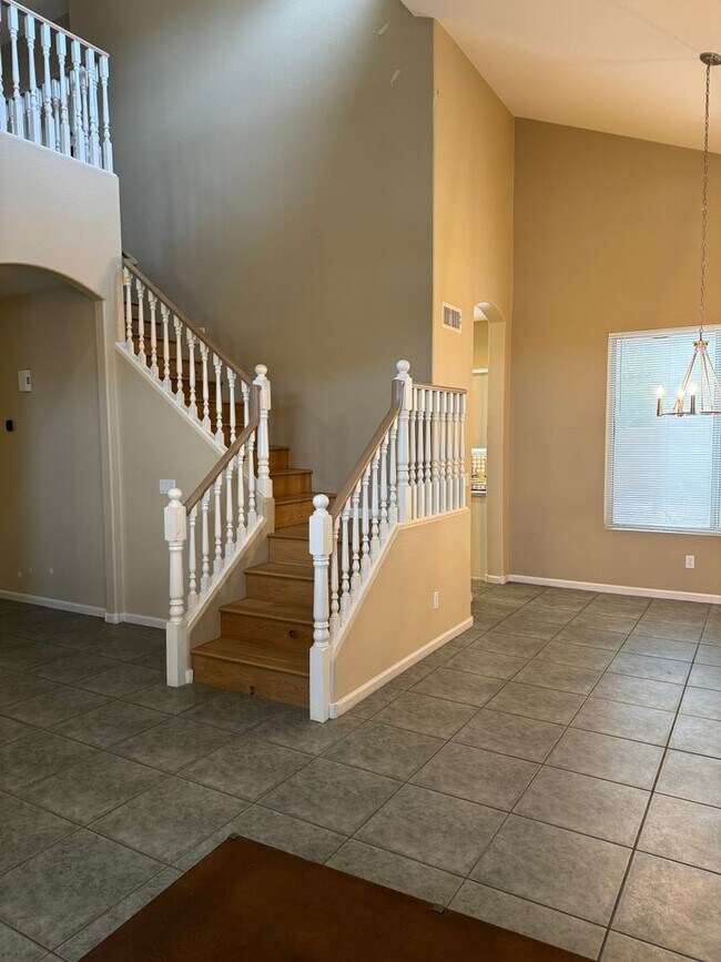 Building Photo - 5415 W Buffalo St