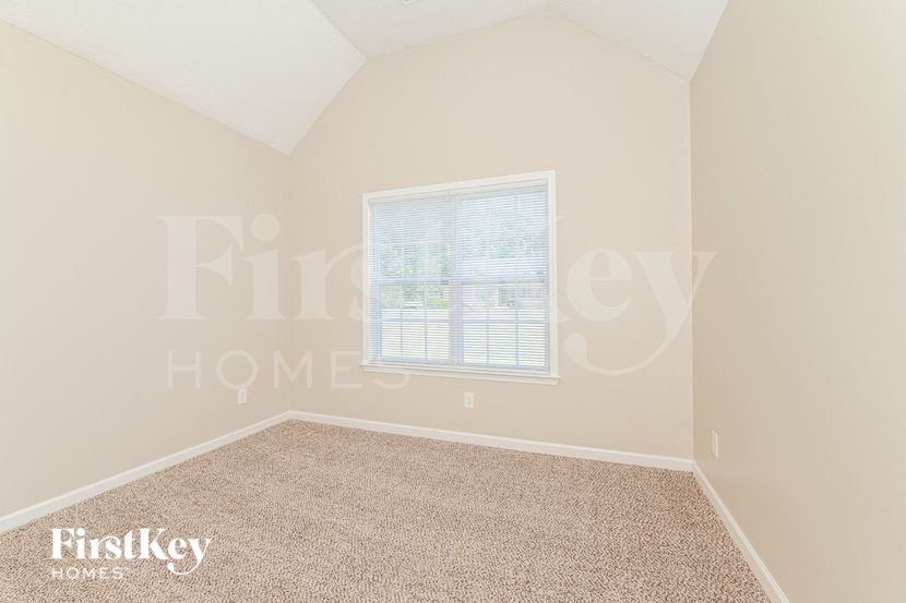 Building Photo - 207 Windpher Ridge