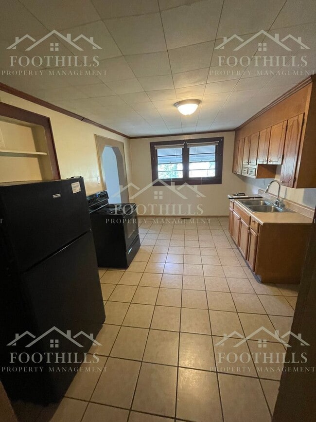 Building Photo - 209 Farmer St