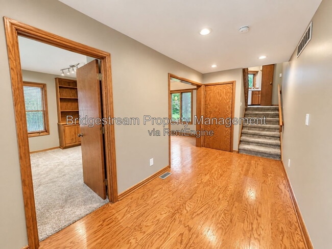 Building Photo - 7205 Forest Brook Blvd
