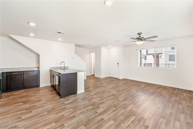 Building Photo - 2940 Beige Mist Ct