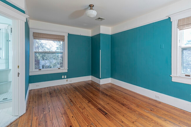 Building Photo - 54 Hodge Rd