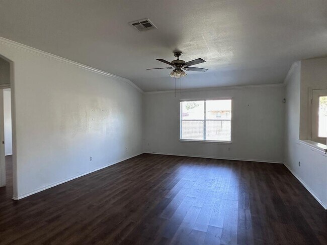 Building Photo - 12720 Waynespur Ln