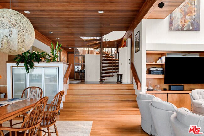 Building Photo - 24638 Malibu Rd