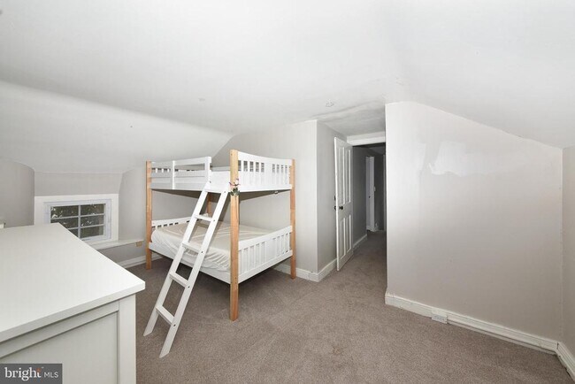 Building Photo - 966 Paige Ct