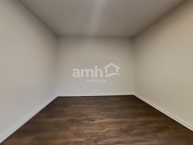 Building Photo - 7409 Vintage Cir