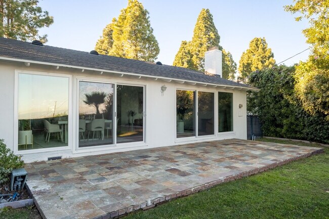 Building Photo - 26700 Indian Peak Rd