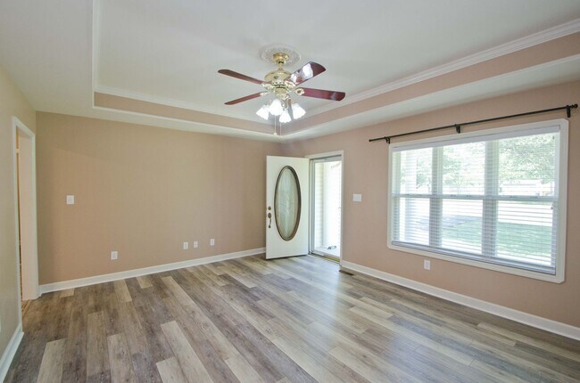 Building Photo - Lovely 3 bed 2 bath in East Limestone minutes to Athens!