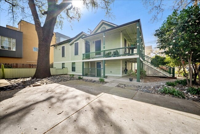 Building Photo - 315-315 14th St