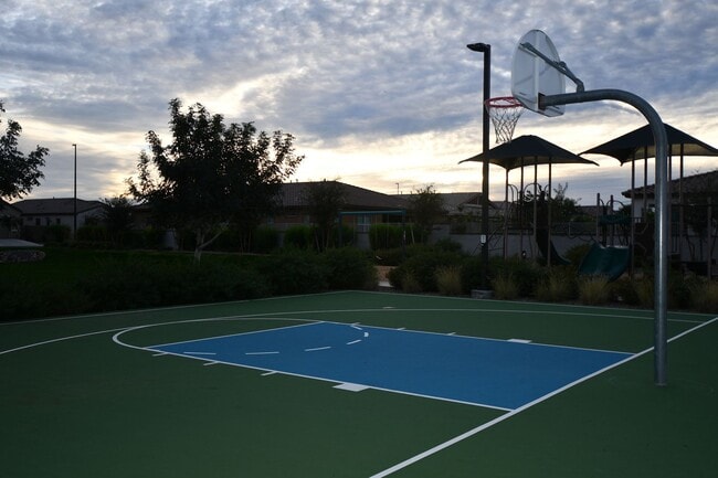 Building Photo - 2353 E Castanets Dr