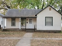 Building Photo - Cute 2 bedroom with garage & fence in back yard