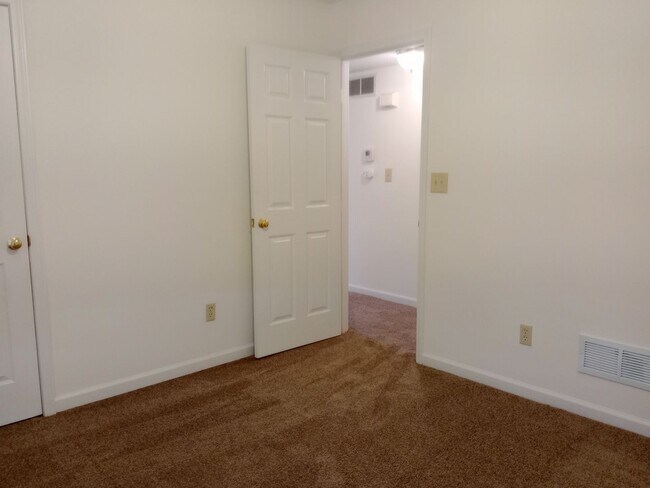 Building Photo - 3504-3506 Delmar Ct.