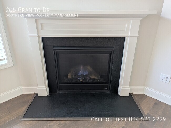 Building Photo - 205 Granito Dr