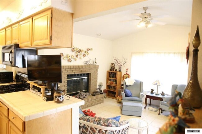 Building Photo - 3 Bed/2 Bath Single Story Home in Sparks