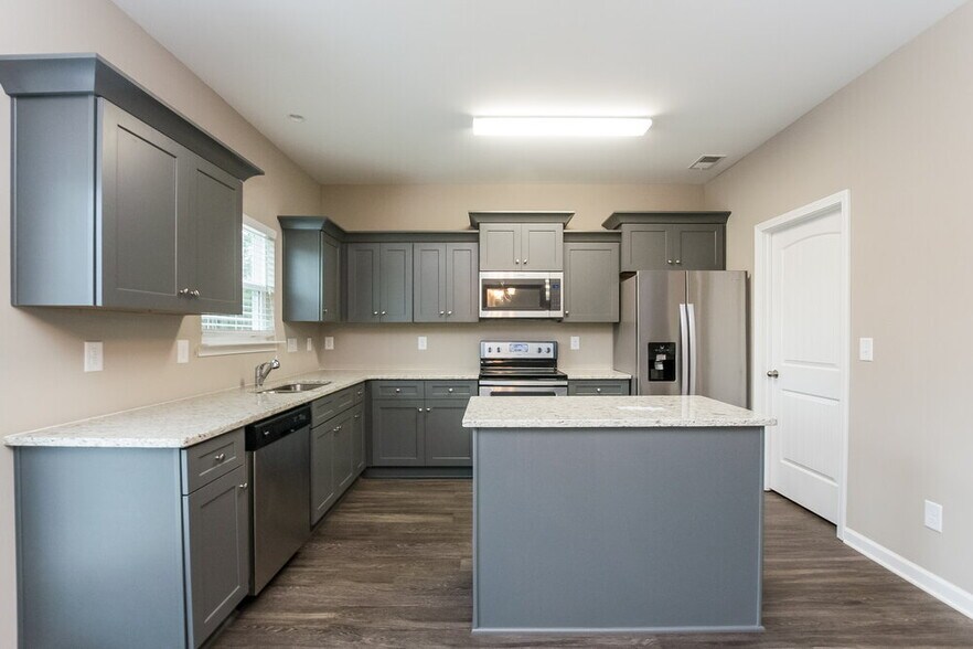 Building Photo - 103 Archer Ct