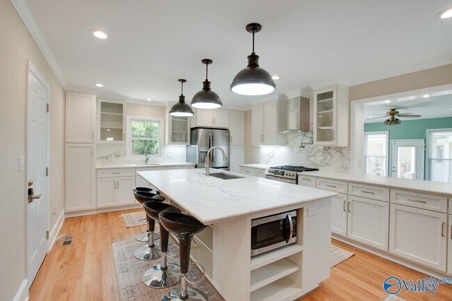 Building Photo - 211 Wingate Ave SW
