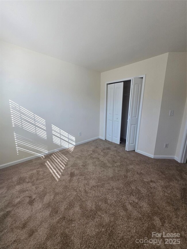 Building Photo - 6439 Prosperity Church Rd