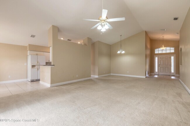 Building Photo - 1442 Areca Palm Dr
