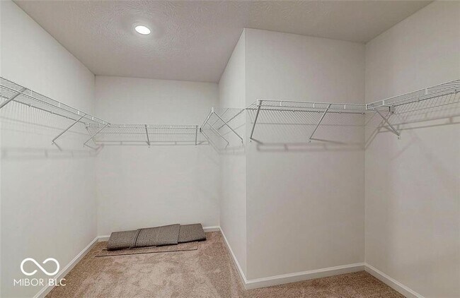 Building Photo - 5296 Maywood Dr