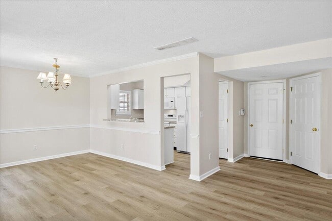 Building Photo - 1205 Morning Side Dr