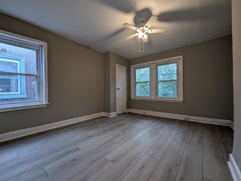 Building Photo - 250 S 44th St