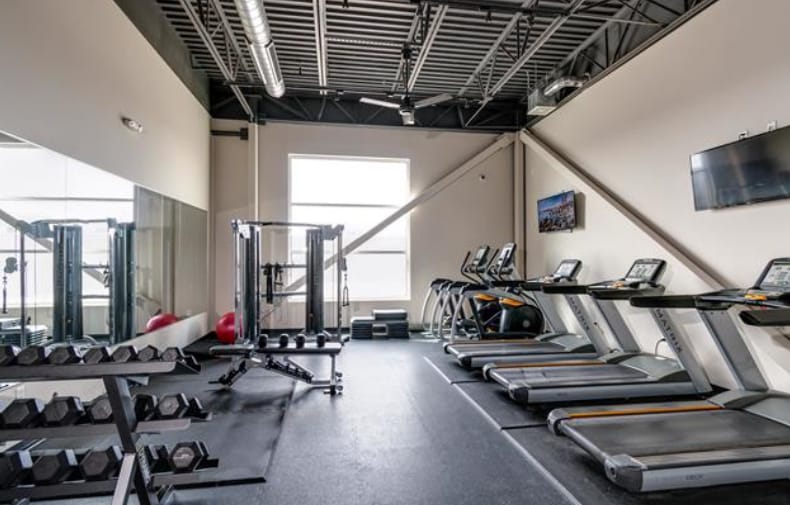 Building Photo - 803 E Mifflin St