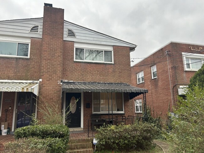 Building Photo - 5338 Chillum Pl NE