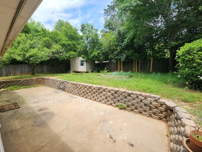 Building Photo - 5005 Hearthstone Dr