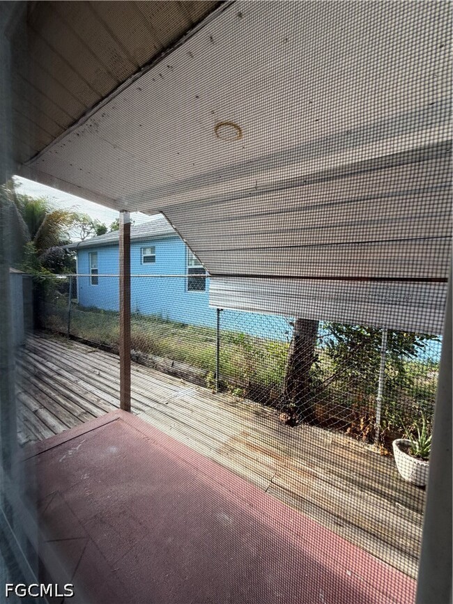 Building Photo - 5425 Ninth Ave