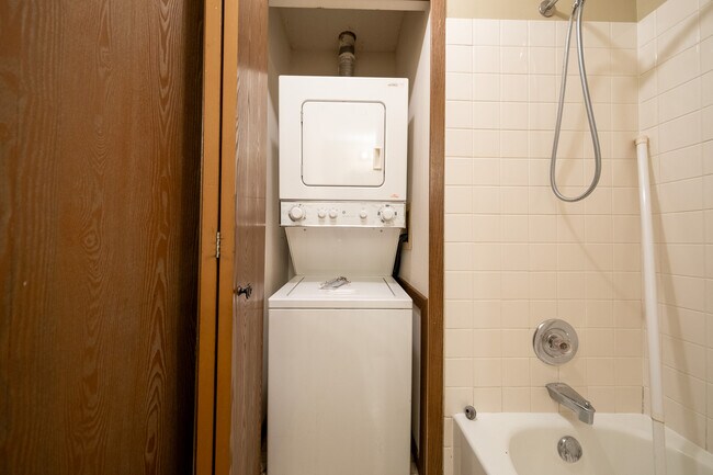 Building Photo - 7451 W 110th St