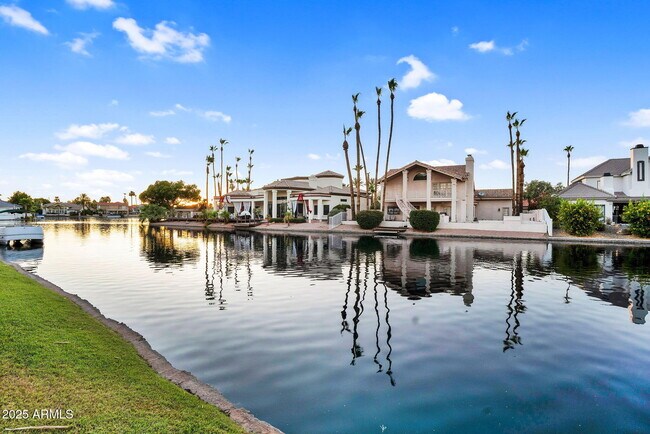 Building Photo - 1414 W Coral Reef Dr