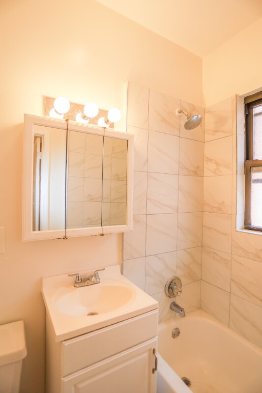 Building Photo - 2625 N Spaulding Ave