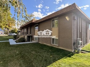 Building Photo - 473 N Main St