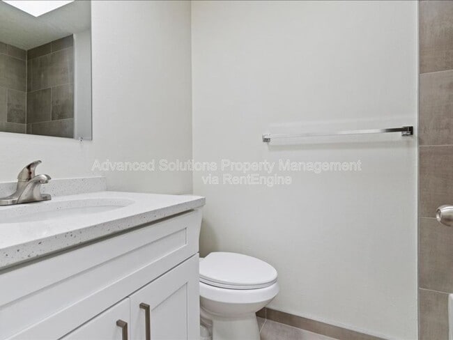 Building Photo - 3062 S 300 E