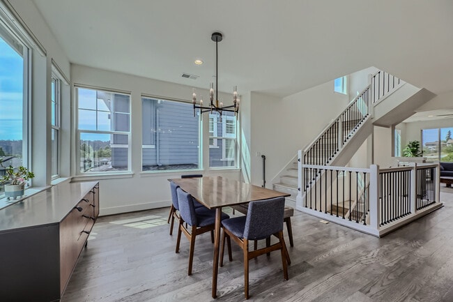 Building Photo - 26658 NE Walden Way