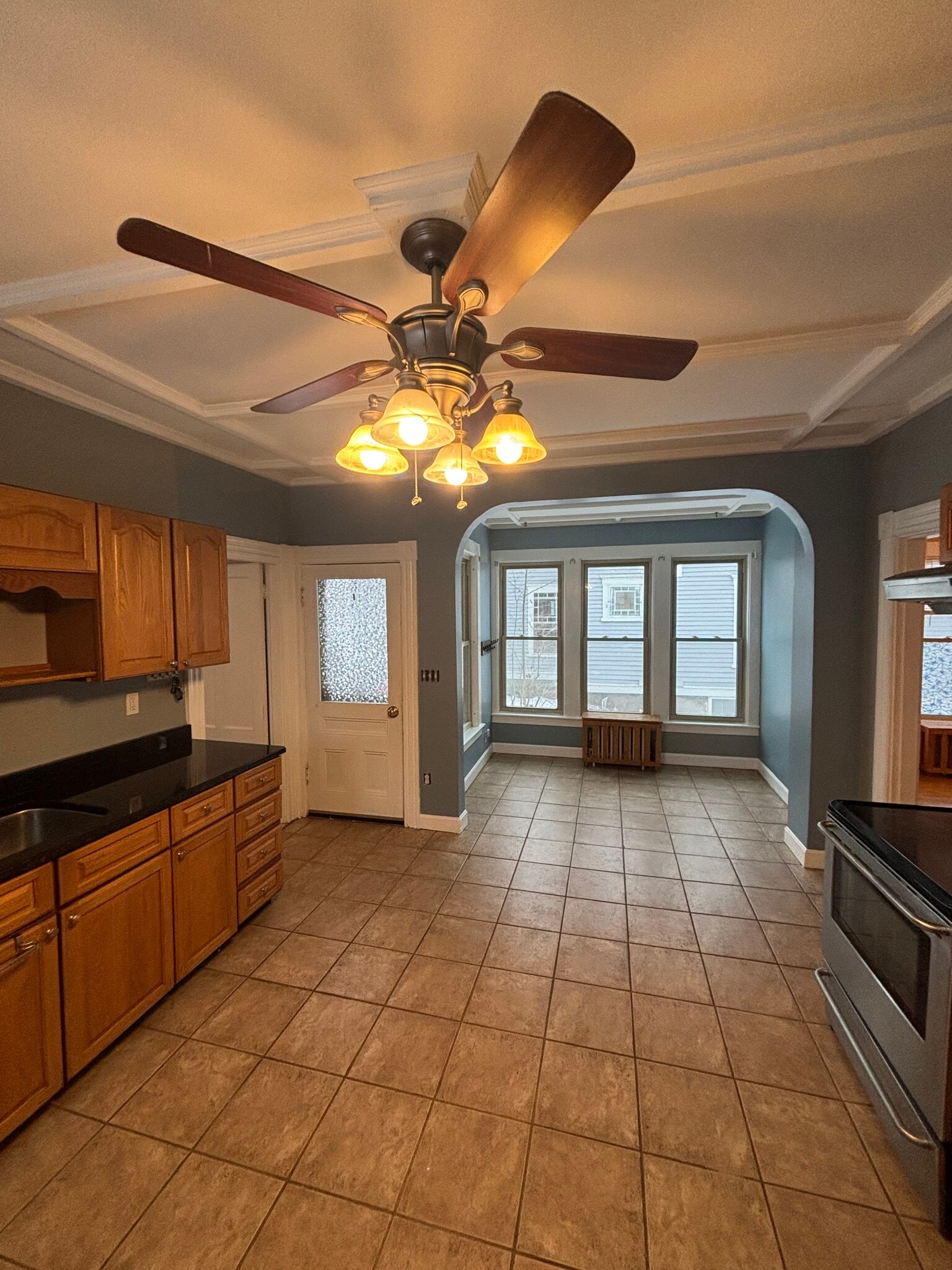 Building Photo - 861 Chestnut St