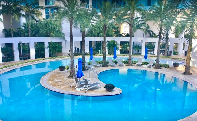 Pool - 333 Las Olas Way