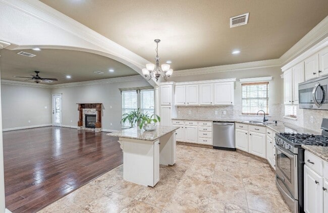 Building Photo - 11955 Silver Leaf Ct