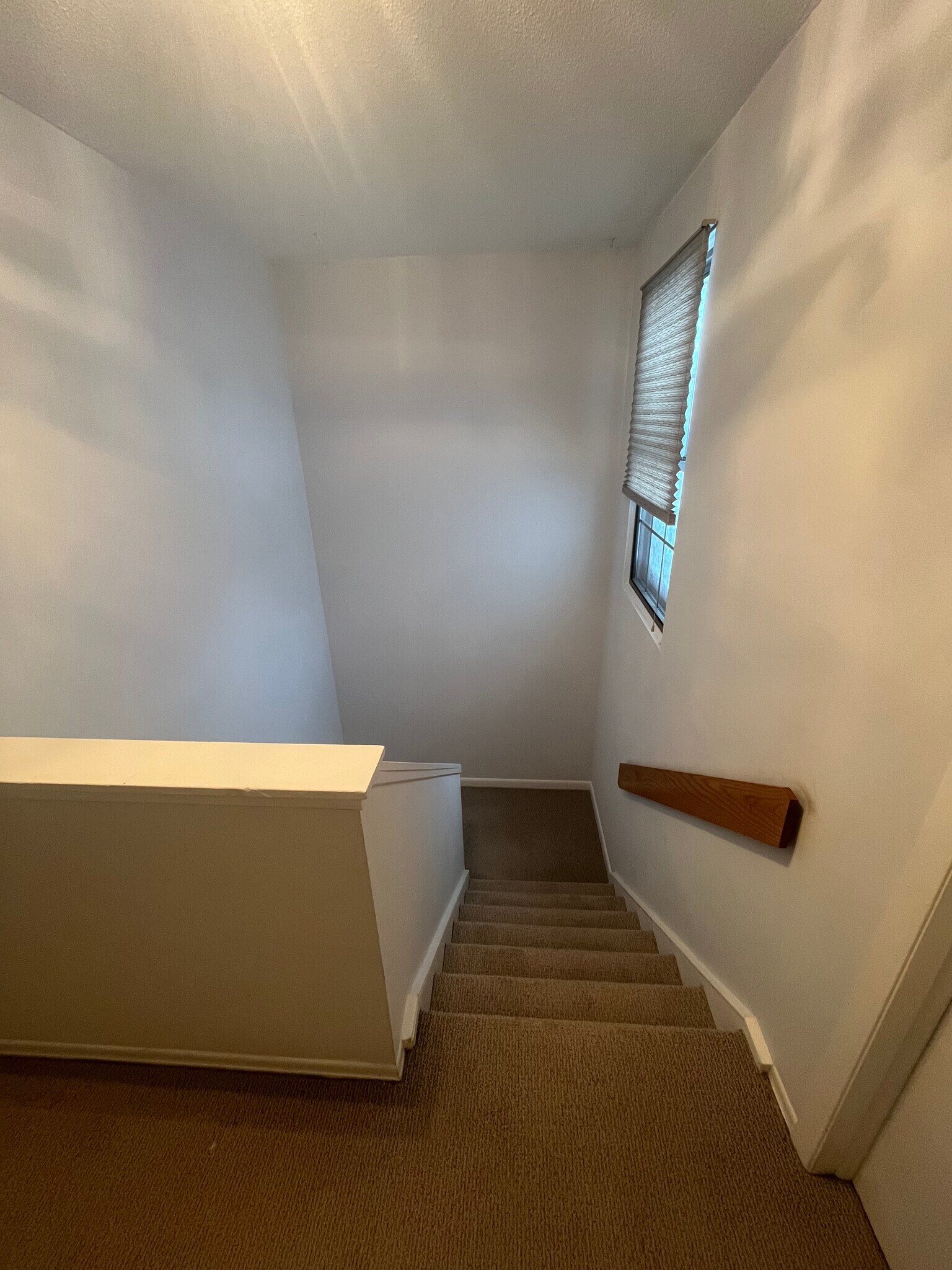 Building Photo - 23 Horizon Hill Rd