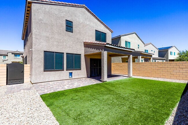 Building Photo - Beautiful 3-Bedroom Home in the Gated Sedona Ranch Community