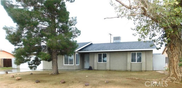 Building Photo - 8260 Viburnum Ave