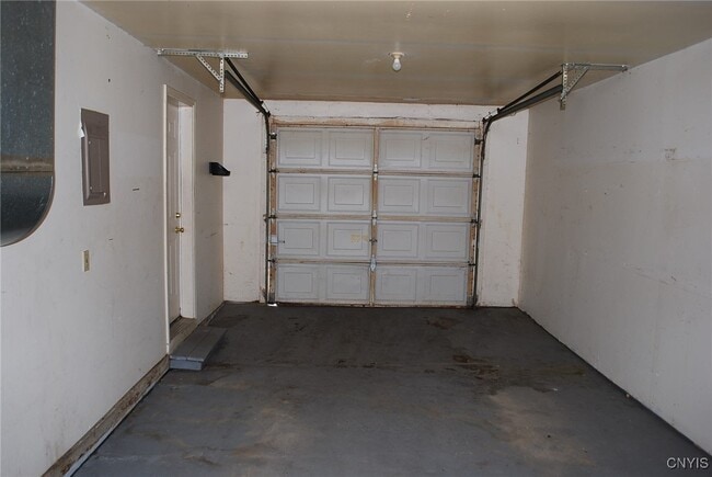 Building Photo - 59 Skyline Dr