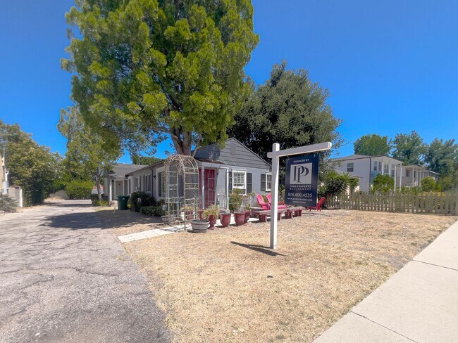 Primary Photo - 4286 Tujunga Ave