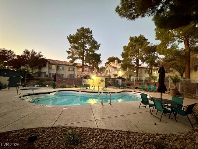 Building Photo - 3090 Tarpon