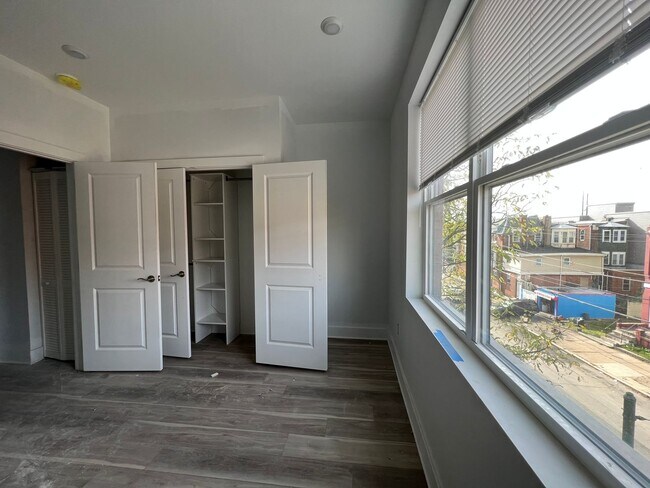 Interior Photo - 1213 N 41st