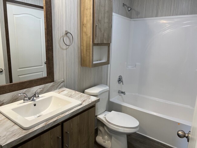 Building Photo - 39500 Warren Rd