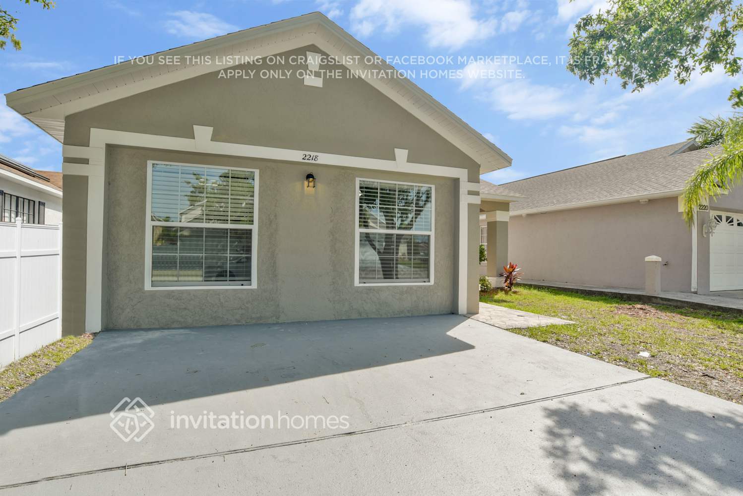 Building Photo - 2218 Santa Lucia St