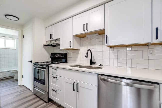 Building Photo - York